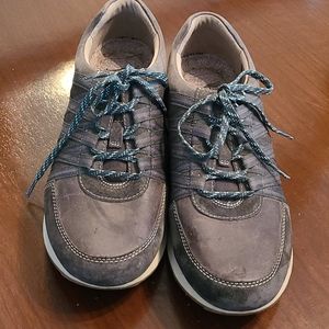 Dansko sneakers 9